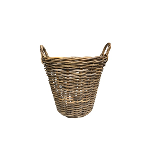 grote harde rieten mand