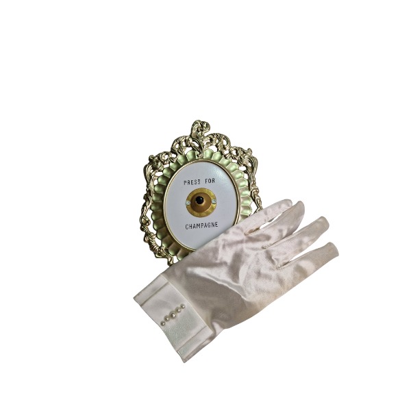 ring for champagne
